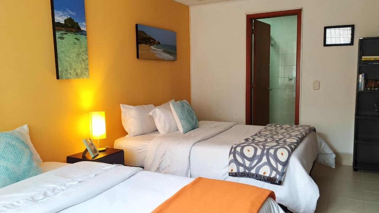 Casa Prada Bed & Breakfast Bogota Exterior photo