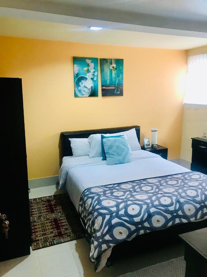 Casa Prada Bed & Breakfast Bogota Exterior photo