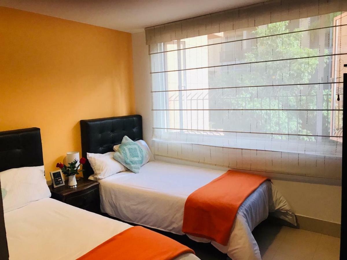 Casa Prada Bed & Breakfast Bogota Exterior photo